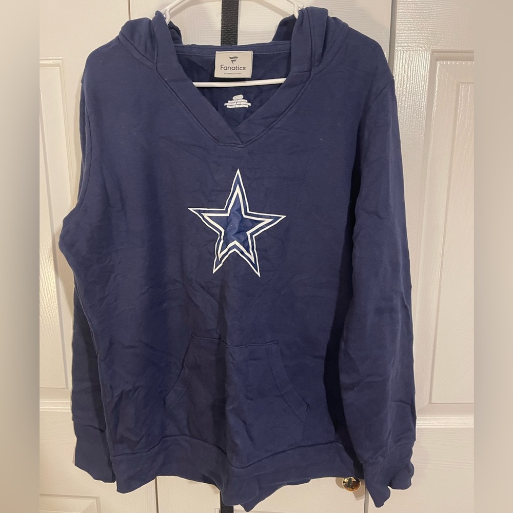 Dallas Cowboys Womens V Neck Hoody.